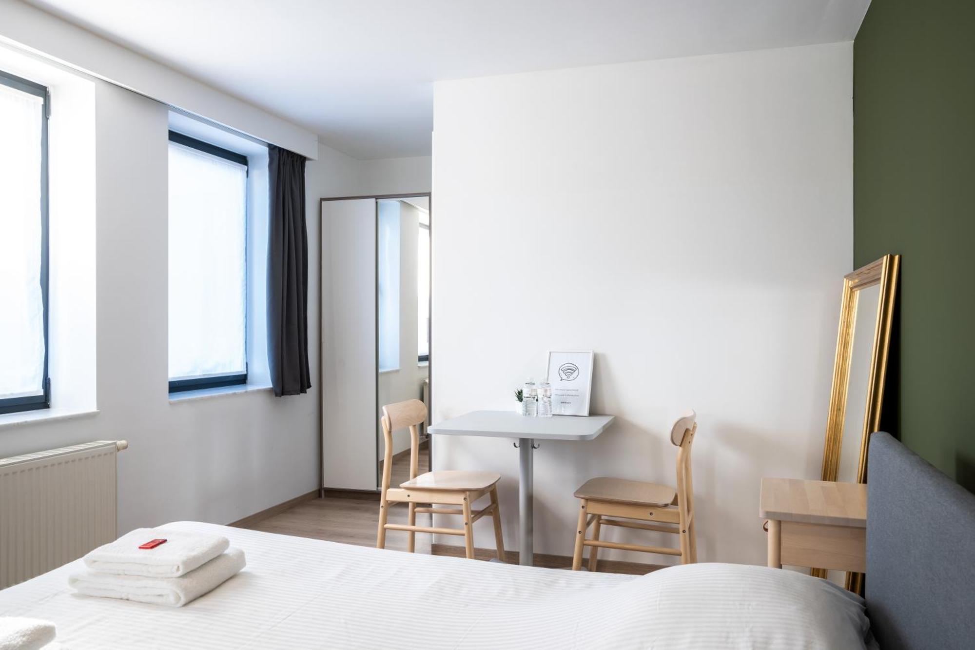 General Sixty-Seven By Romy&Travis Hotel บรูจส์ ภายนอก รูปภาพ
