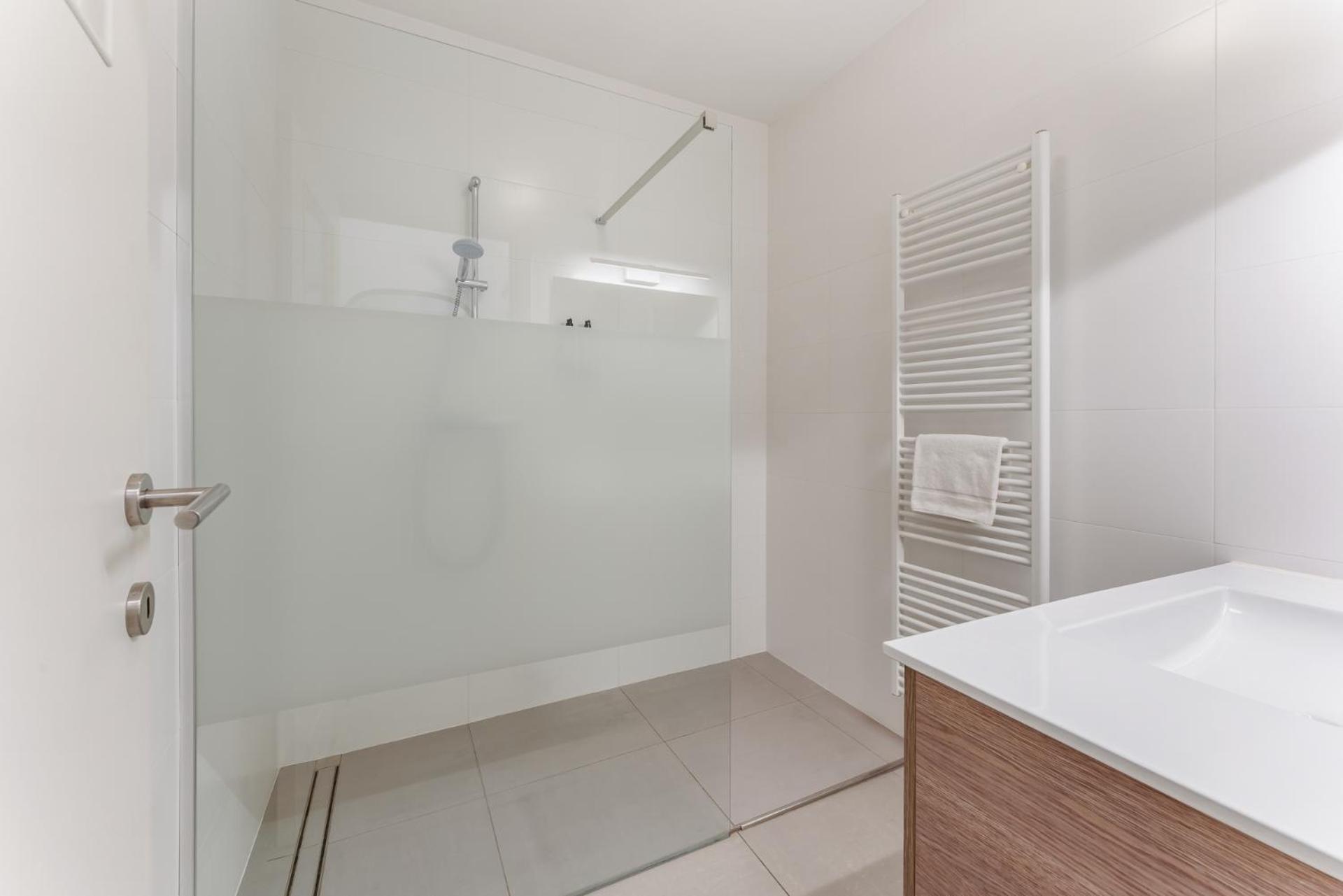 General Sixty-Seven By Romy&Travis Hotel บรูจส์ ภายนอก รูปภาพ